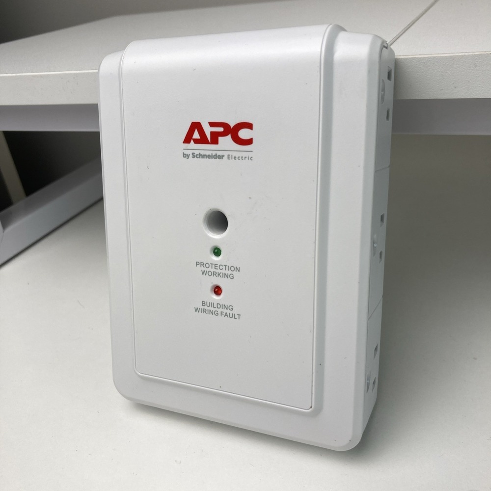 APC SurgeArrest Essential P6W 6-Outlet Fast Free Ship Used But Good Condition